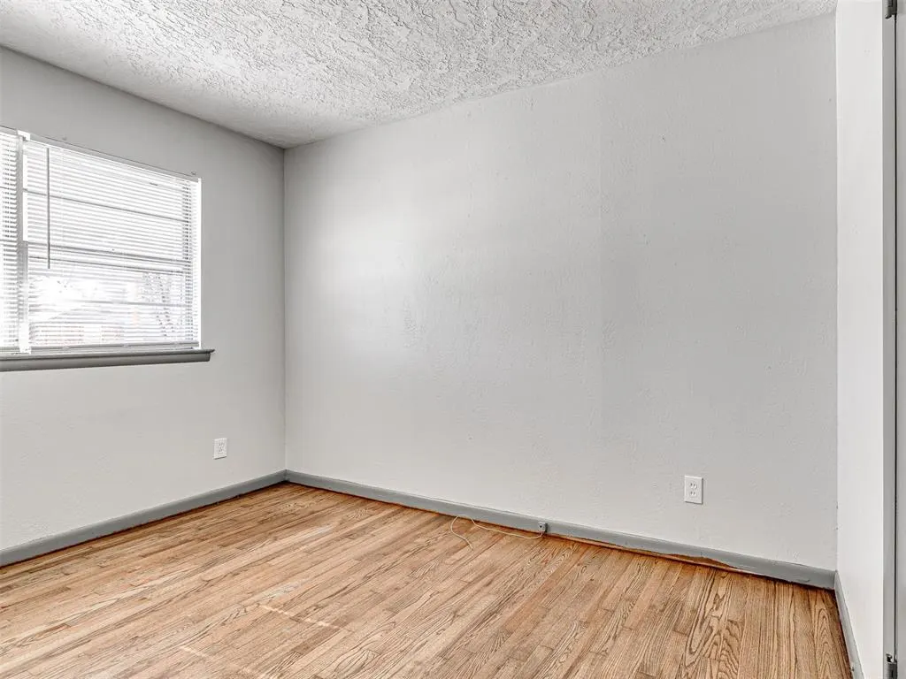 Photo 13 — 715 W Hughbert Street, Norman, OK 73069