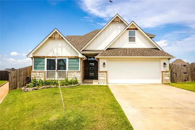 Front exterior — 18312 Autumn Grove Court, Edmond, OK 73012