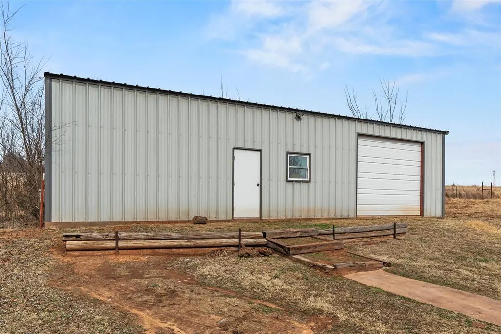 Photo 31 — 22336 N County Road 3170, Elmore City, OK 73433