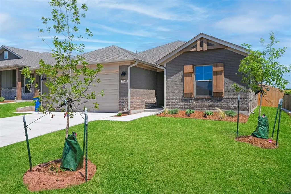 Photo 2 — 2008 W 28th Avenue, Stillwater, OK 74074