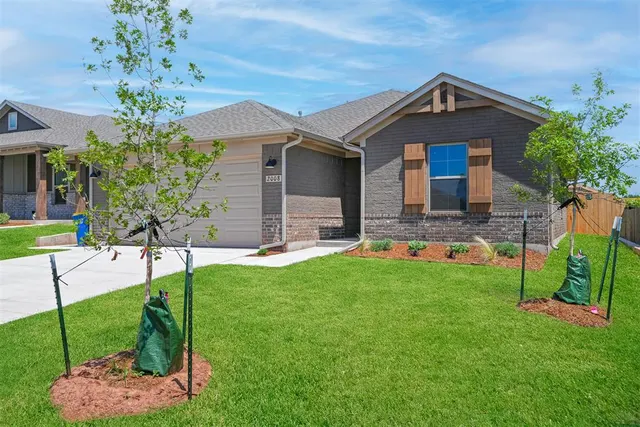 Photo 2 — 2008 W 28th Avenue, Stillwater, OK 74074