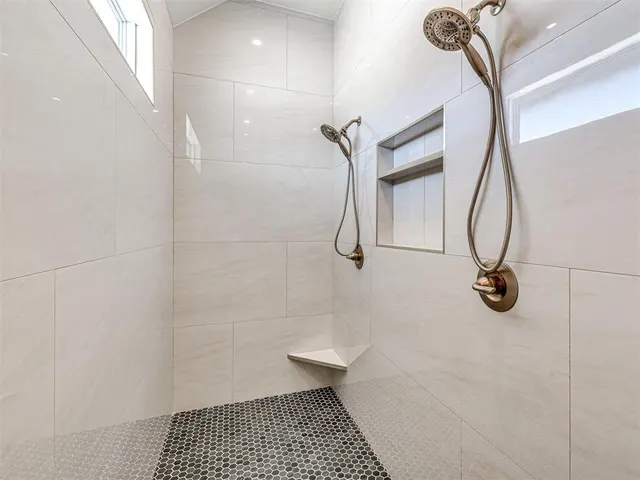 Photo 5 — 10357 SW 50th Street, Mustang, OK 73064