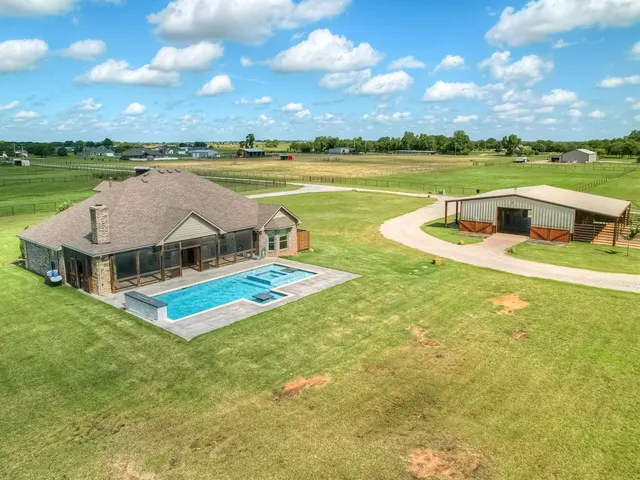 Photo 2 — 5021 SE 12th Avenue, Washington, OK 73093