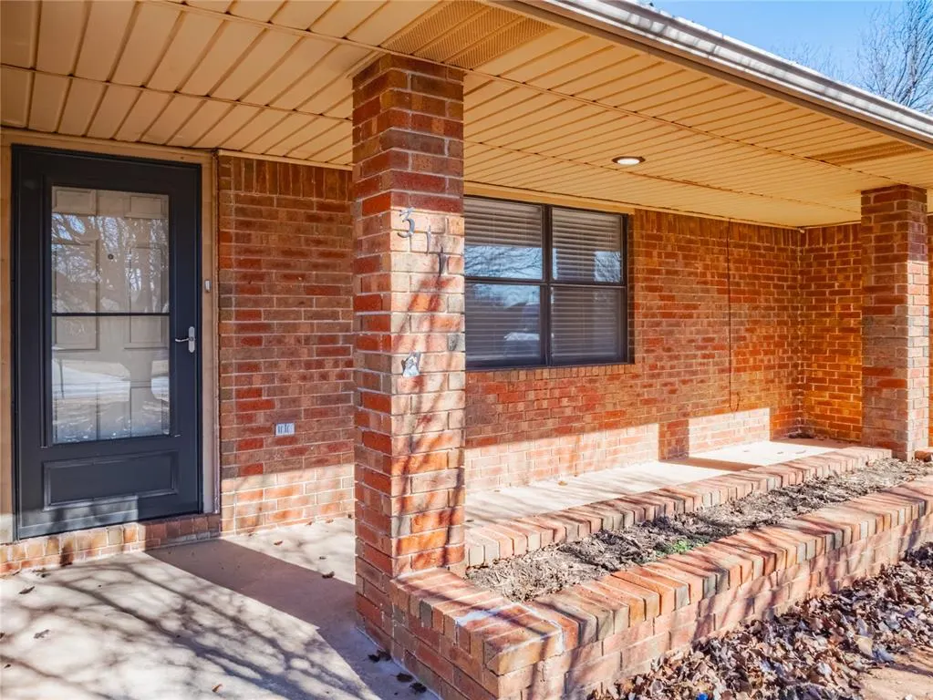 Photo 5 — 311 Crestview Drive, Elgin, OK 73538