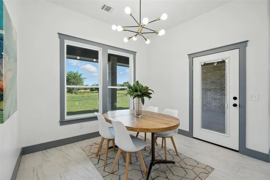 Photo 8 — 2432 Raven Circle, Blanchard, OK 73010