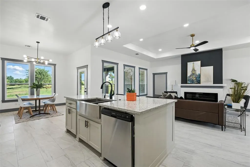 Photo 11 — 2432 Raven Circle, Blanchard, OK 73010