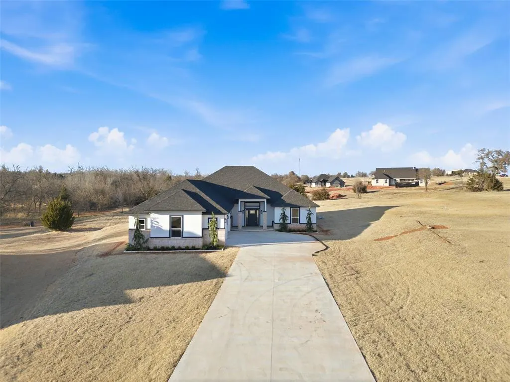 Photo 39 — 2432 Raven Circle, Blanchard, OK 73010