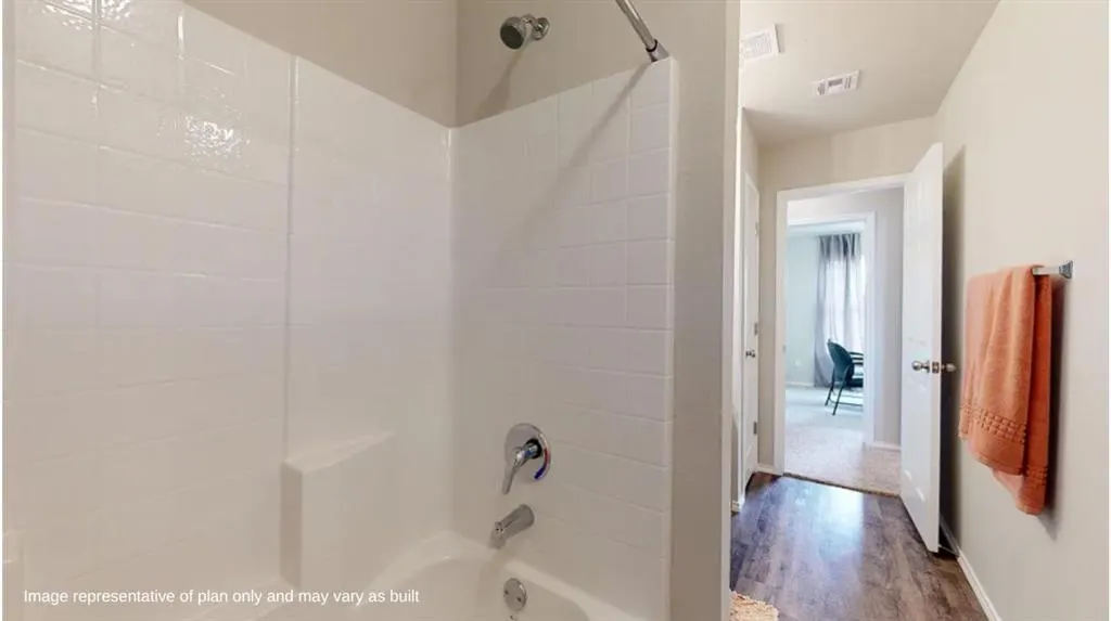 Photo 5 — 10028 SW 38th Street, Mustang, OK 73064