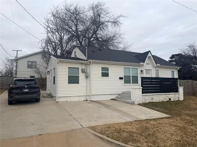 Photo 3 — 2615 N Virginia Avenue, Oklahoma City, OK 73106