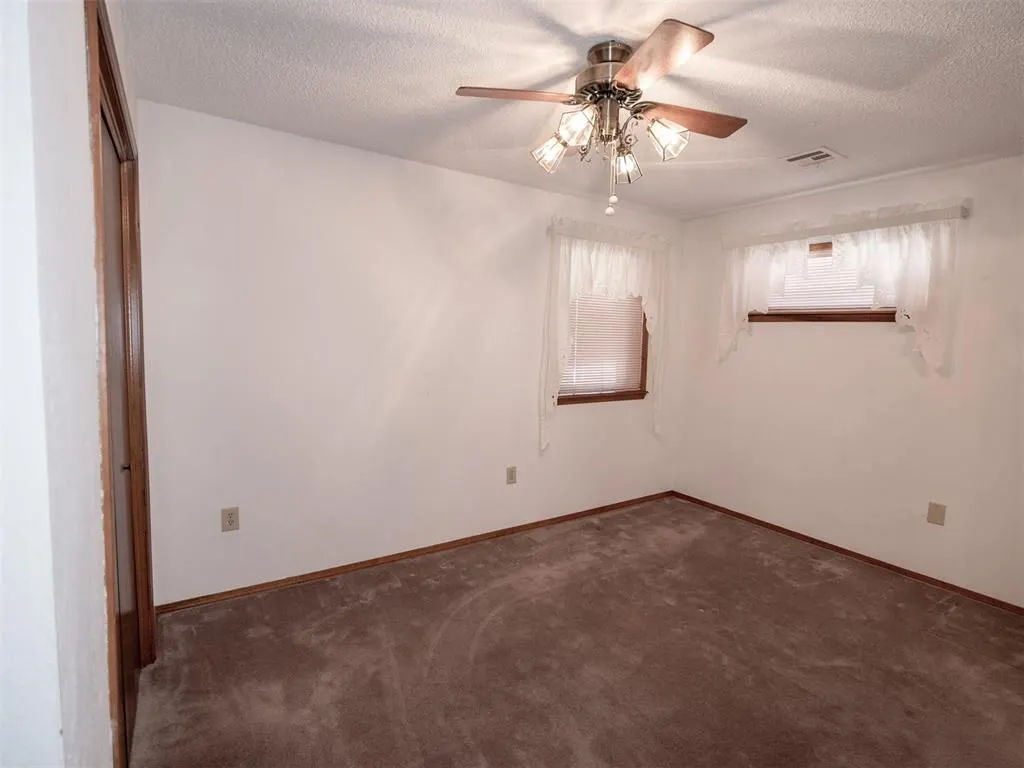 Photo 24 — 4207 N Chapman Avenue, Shawnee, OK 74804