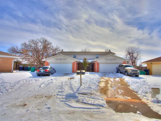 Front exterior — 6916 Woodlake Drive, Oklahoma City, OK 73132