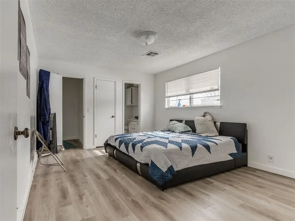 Photo 22 — 6916 Woodlake Drive, Oklahoma City, OK 73132