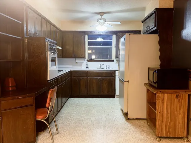 Photo 2 — 1630 Sheffield Drive, Norman, OK 73071