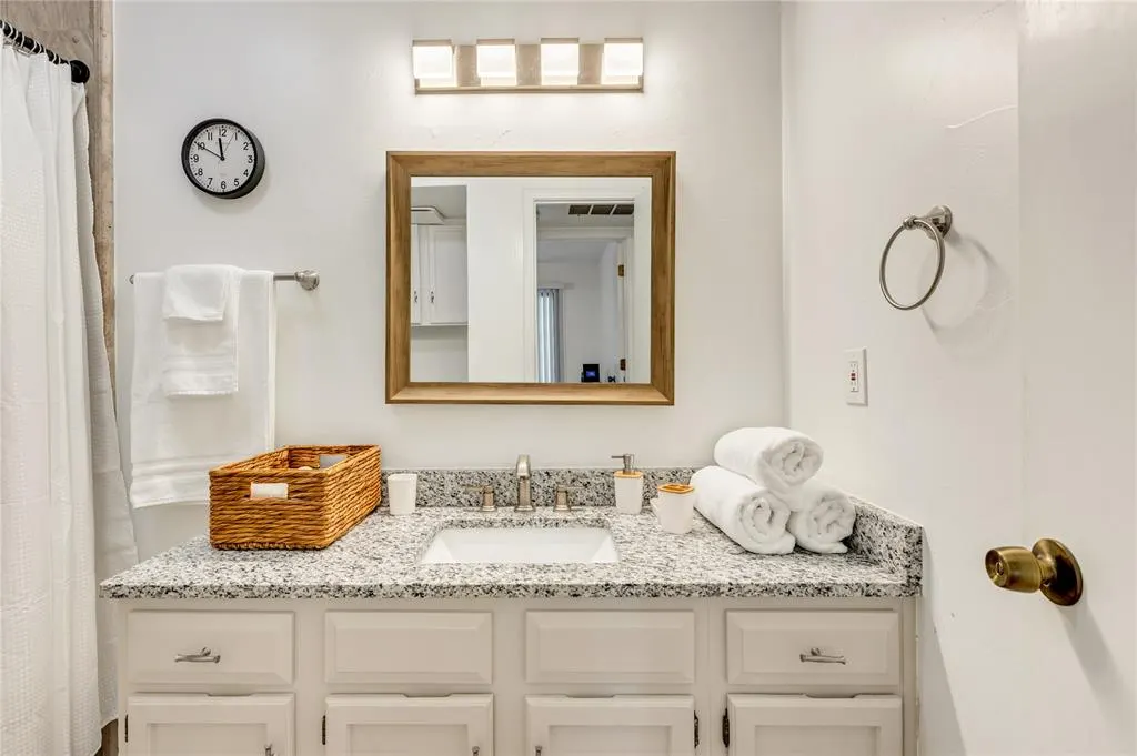 Photo 11 — 11409 Springhollow Road 505, Oklahoma City, OK 73120