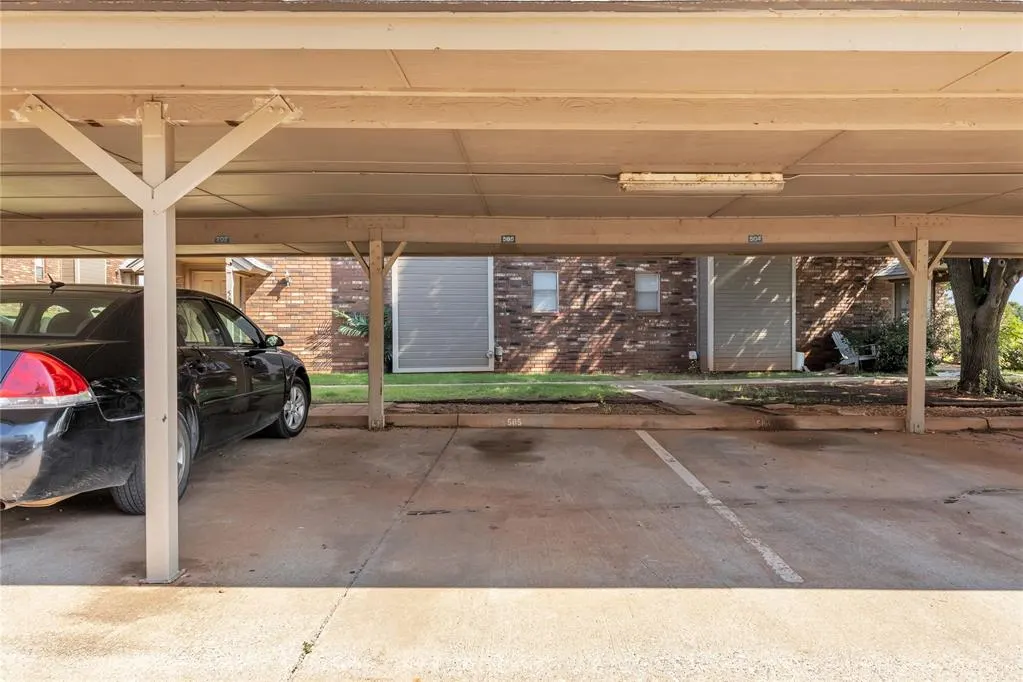Photo 14 — 11409 Springhollow Road 505, Oklahoma City, OK 73120