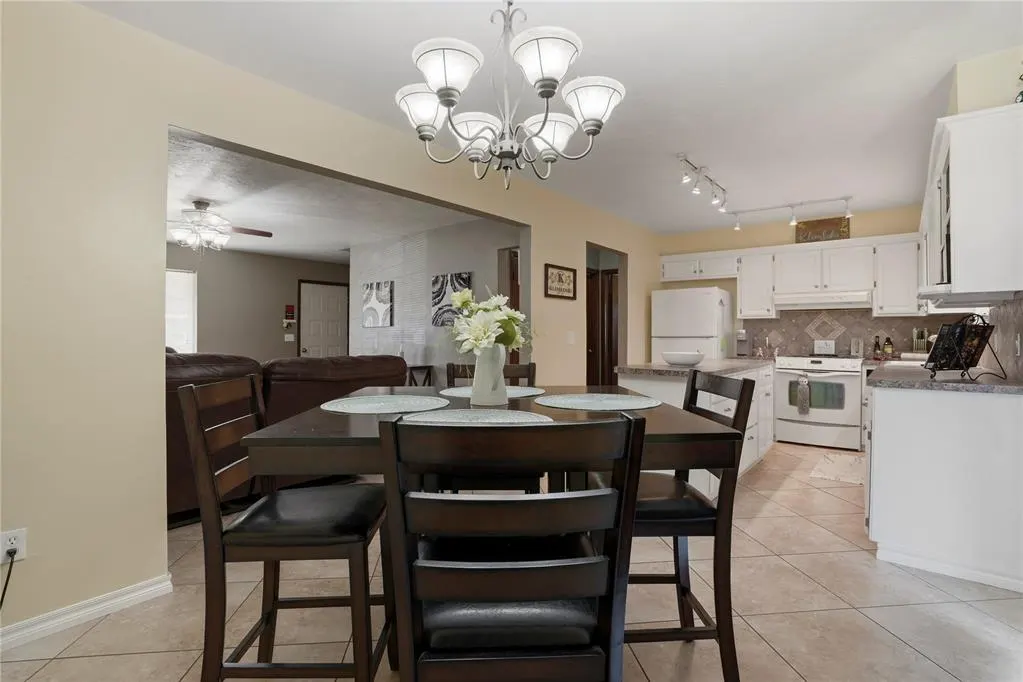 Photo 10 — 608 S Patterson Drive, Moore, OK 73160