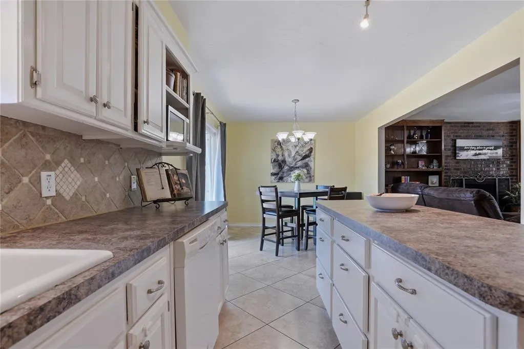 Photo 18 — 608 S Patterson Drive, Moore, OK 73160