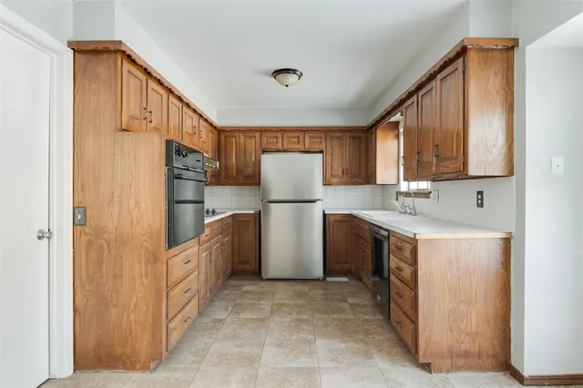 Photo 8 — 2401 NW 111th Street, Oklahoma City, OK 73120