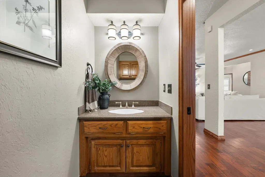 Photo 34 — 24101 N Western Avenue, Edmond, OK 73025