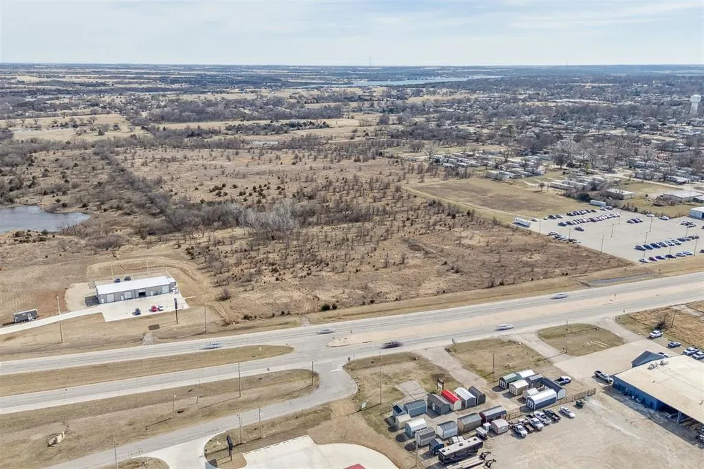 Photo 9 — 14th St & E Hubbard Rd, Ponca City, OK 74604