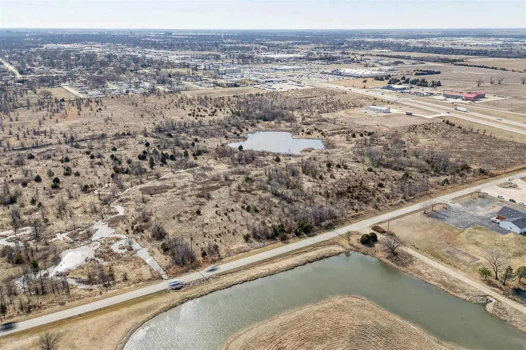 Photo 19 — 14th St & E Hubbard Rd, Ponca City, OK 74604