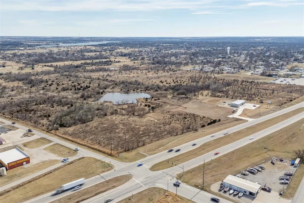 Photo 29 — 14th St & E Hubbard Rd, Ponca City, OK 74604