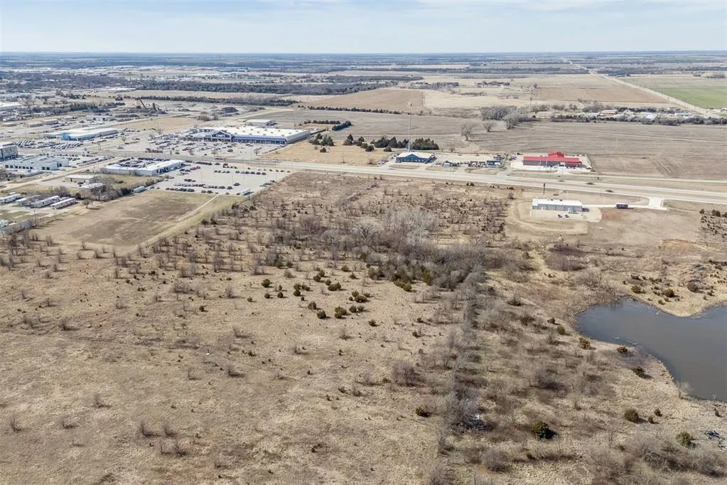 Photo 37 — 14th St & E Hubbard Rd, Ponca City, OK 74604