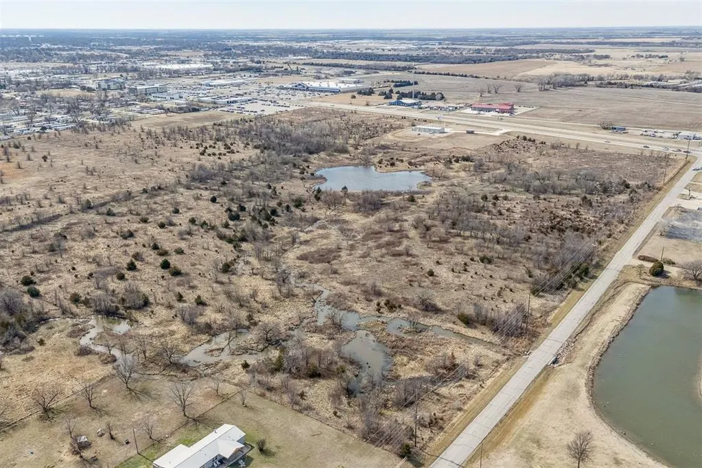 Photo 45 — 14th St & E Hubbard Rd, Ponca City, OK 74604