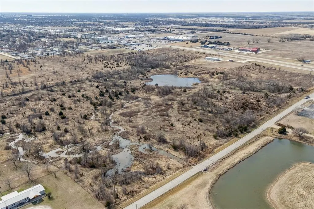 Photo 46 — 14th St & E Hubbard Rd, Ponca City, OK 74604