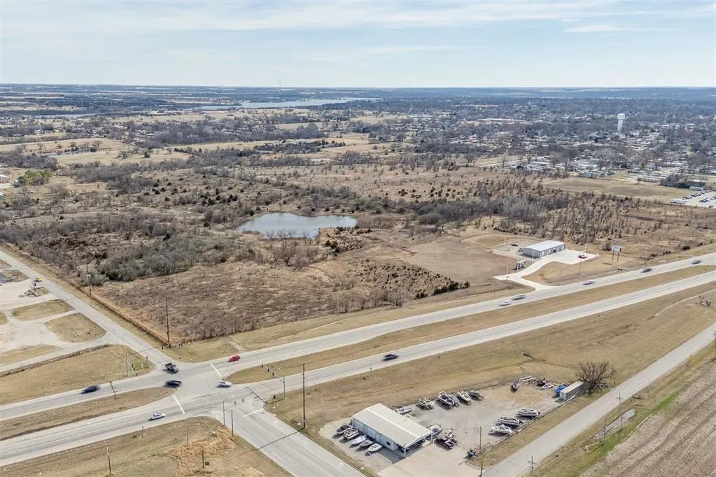 Photo 29 — 14th St & E Hubbard Rd, Ponca City, OK 74604