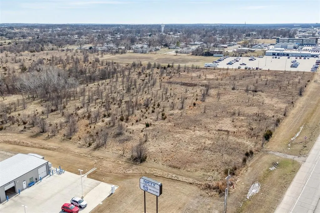 Photo 49 — 14th St & E Hubbard Rd, Ponca City, OK 74604