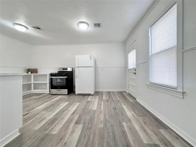 Photo 6 — 2615 N Market Avenue, Shawnee, OK 74804