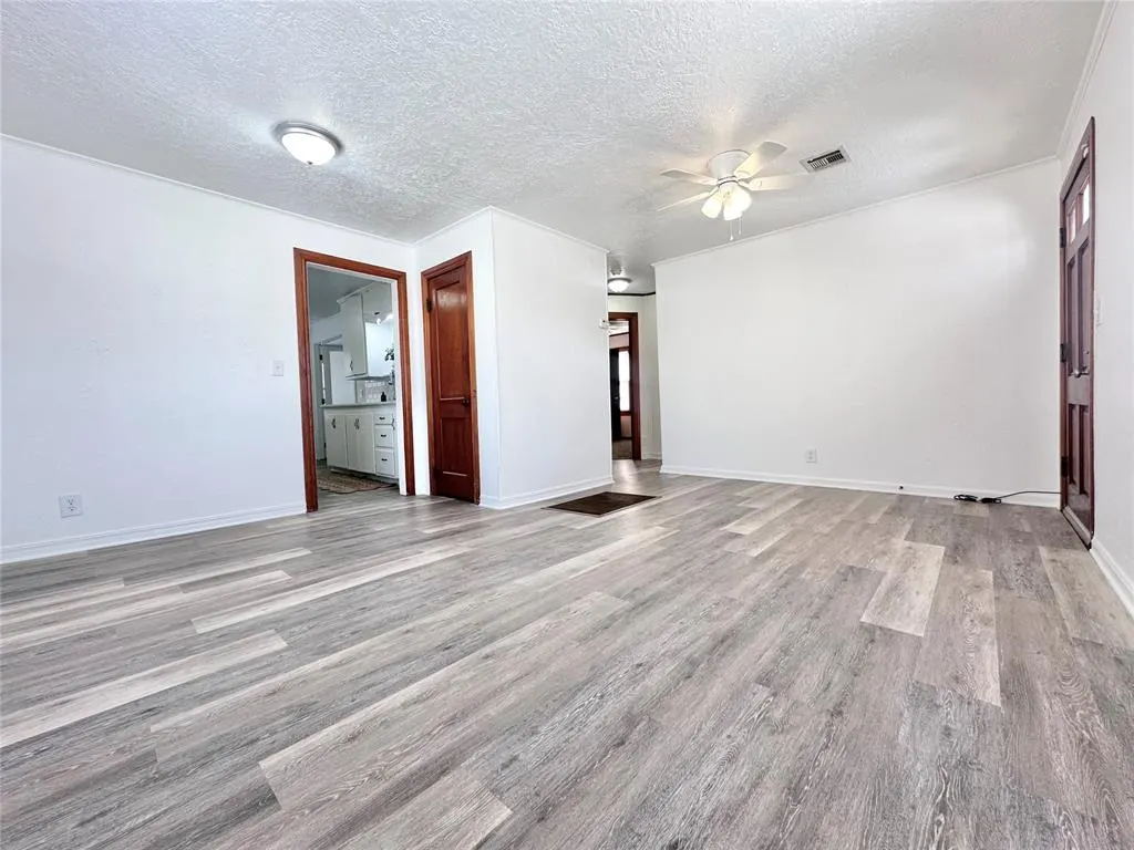 Photo 8 — 2615 N Market Avenue, Shawnee, OK 74804