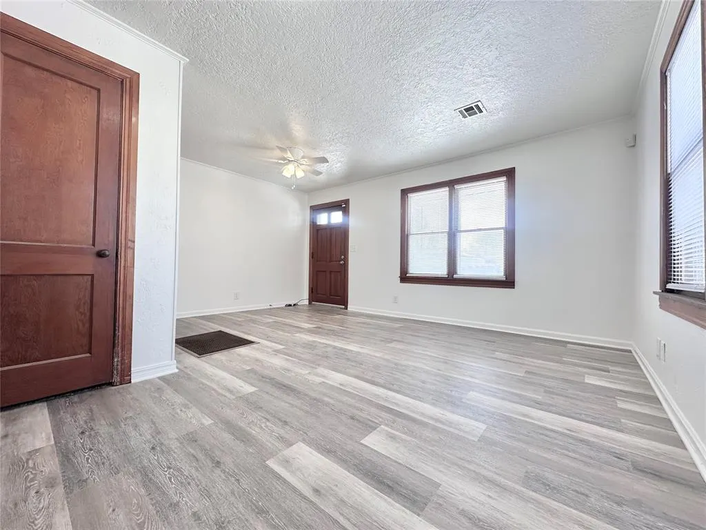 Photo 11 — 2615 N Market Avenue, Shawnee, OK 74804