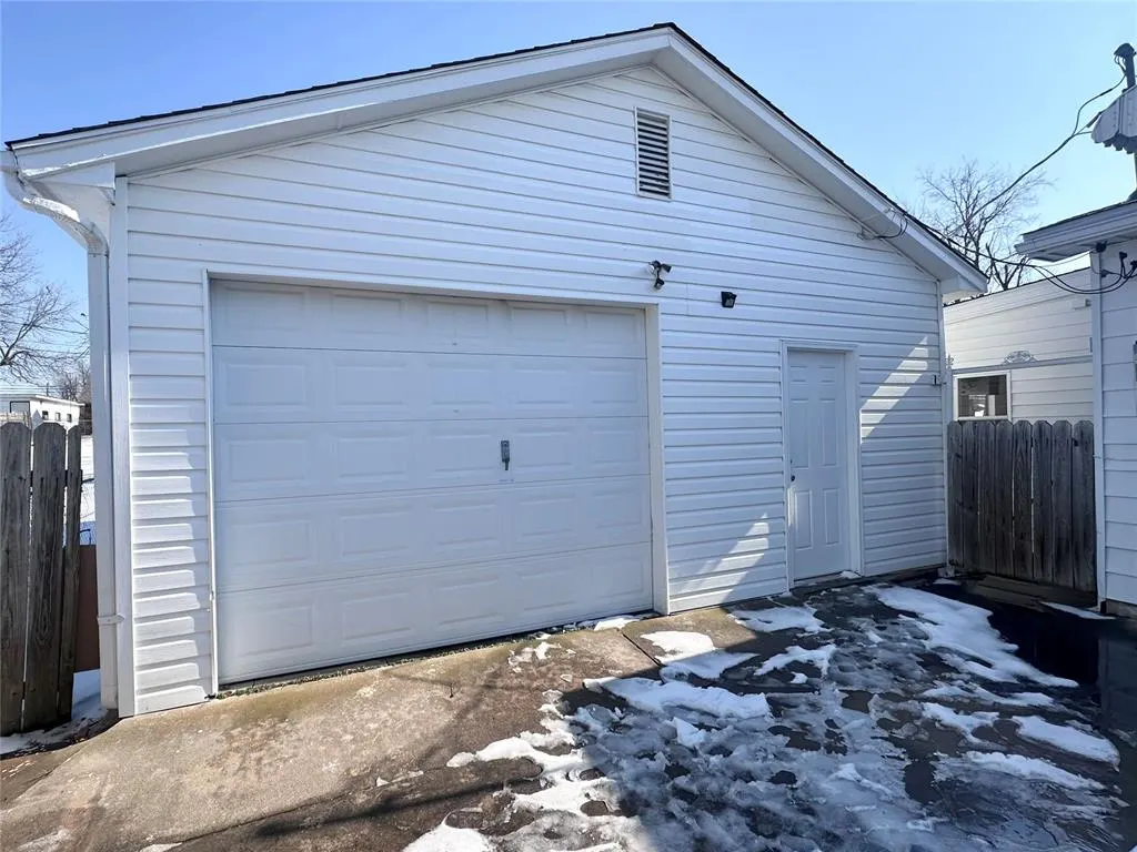 Photo 33 — 2615 N Market Avenue, Shawnee, OK 74804