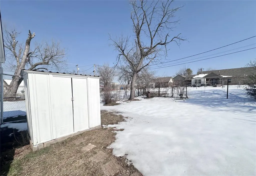 Photo 39 — 2615 N Market Avenue, Shawnee, OK 74804