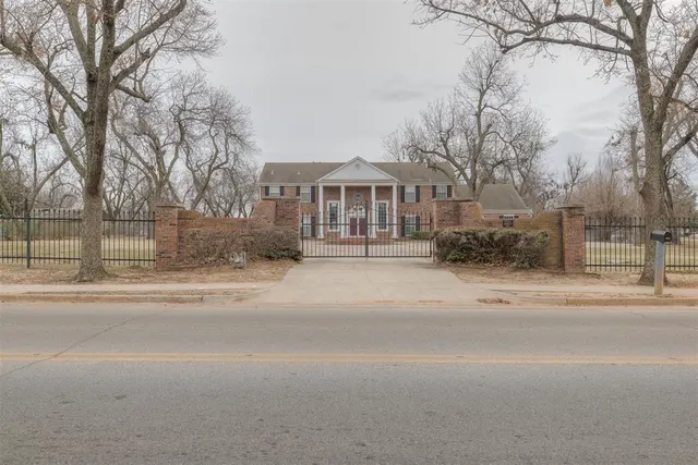 Photo 2 — 5204 NW 16th Street, Oklahoma City, OK 73127