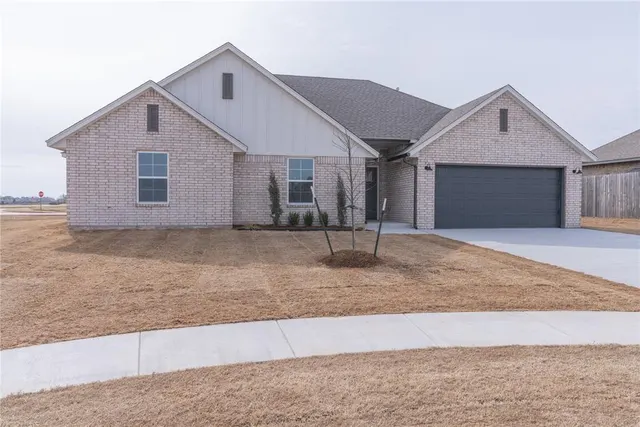 Photo 2 — 1162 NW 10th Terrace, Newcastle, OK 73065