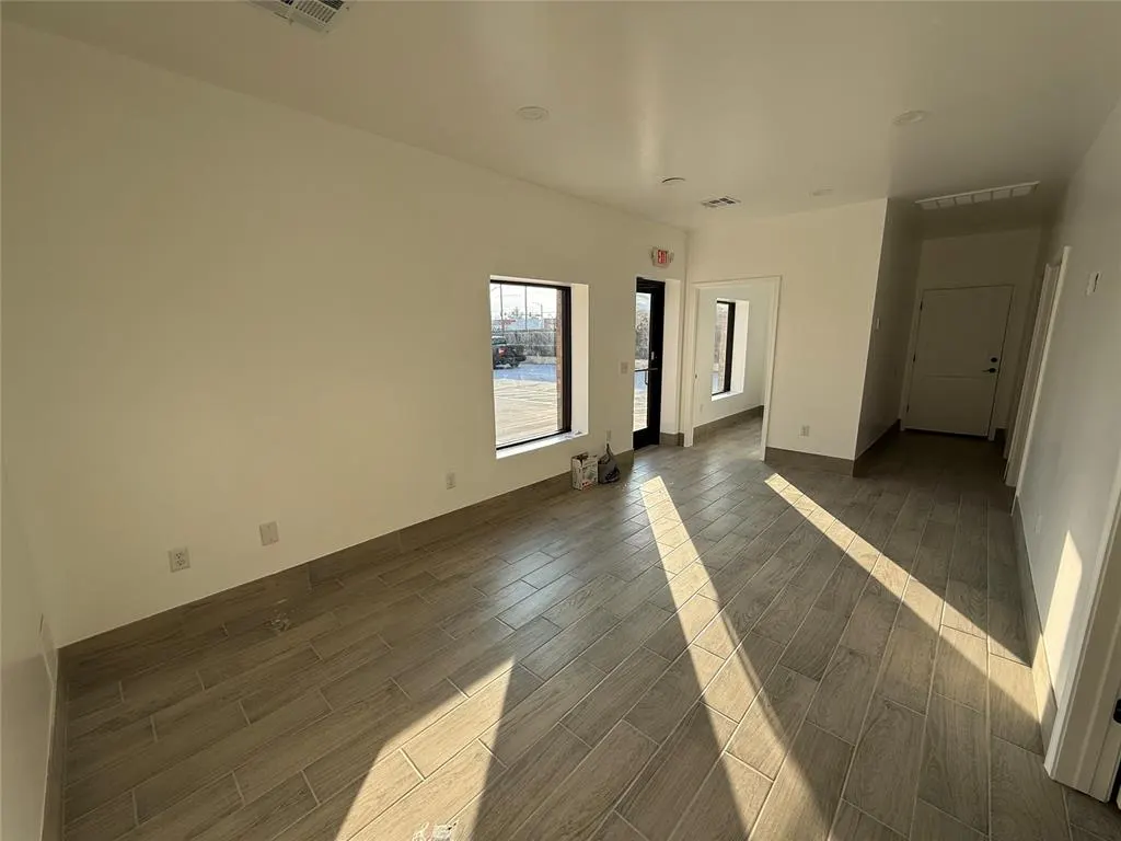 Photo 4 — 4417 NW 39th Expressway, Oklahoma City, OK 73112