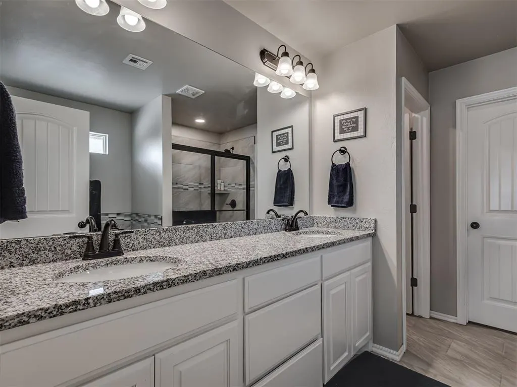 Photo 20 — 19210 Hidden Pines Drive, Norman, OK 73026