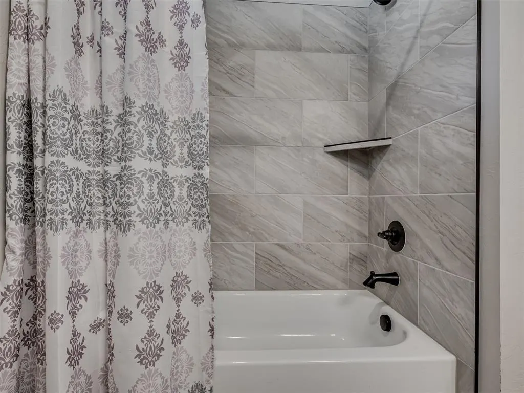 Photo 32 — 19210 Hidden Pines Drive, Norman, OK 73026