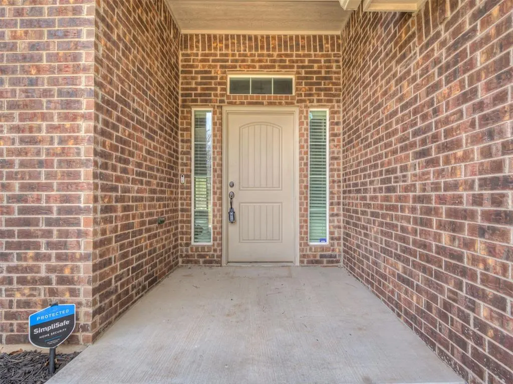Photo 3 — 19210 Hidden Pines Drive, Norman, OK 73026