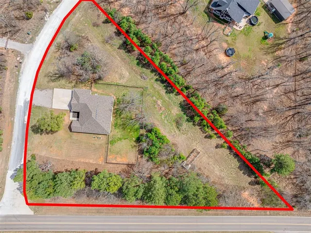Photo 4 — 19210 Hidden Pines Drive, Norman, OK 73026