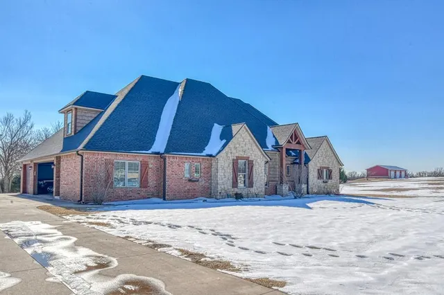 Photo 2 — 2548 Estates Drive, Goldsby, OK 73093