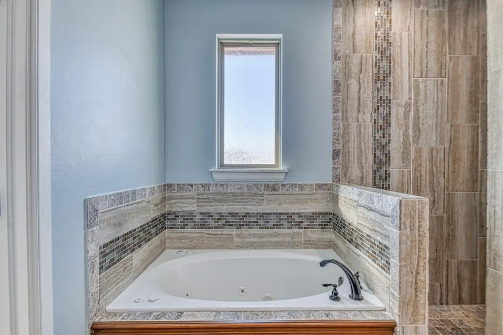 Photo 13 — 2548 Estates Drive, Goldsby, OK 73093