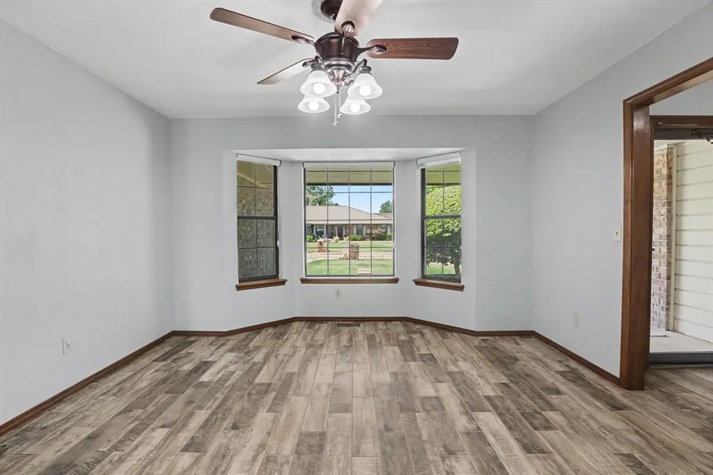 Photo 4 — 11212 N Ann Arbor Avenue, Oklahoma City, OK 73162