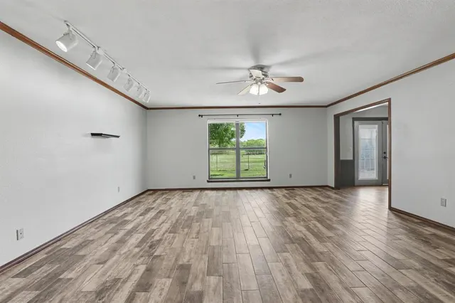 Photo 7 — 11212 N Ann Arbor Avenue, Oklahoma City, OK 73162