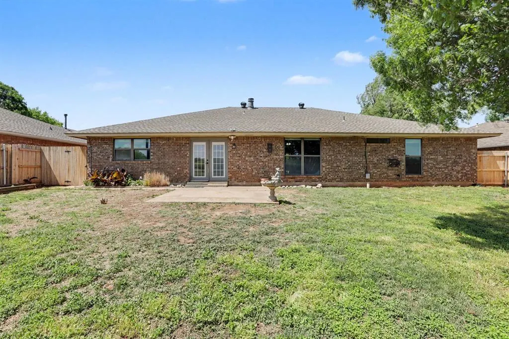 Photo 32 — 11212 N Ann Arbor Avenue, Oklahoma City, OK 73162
