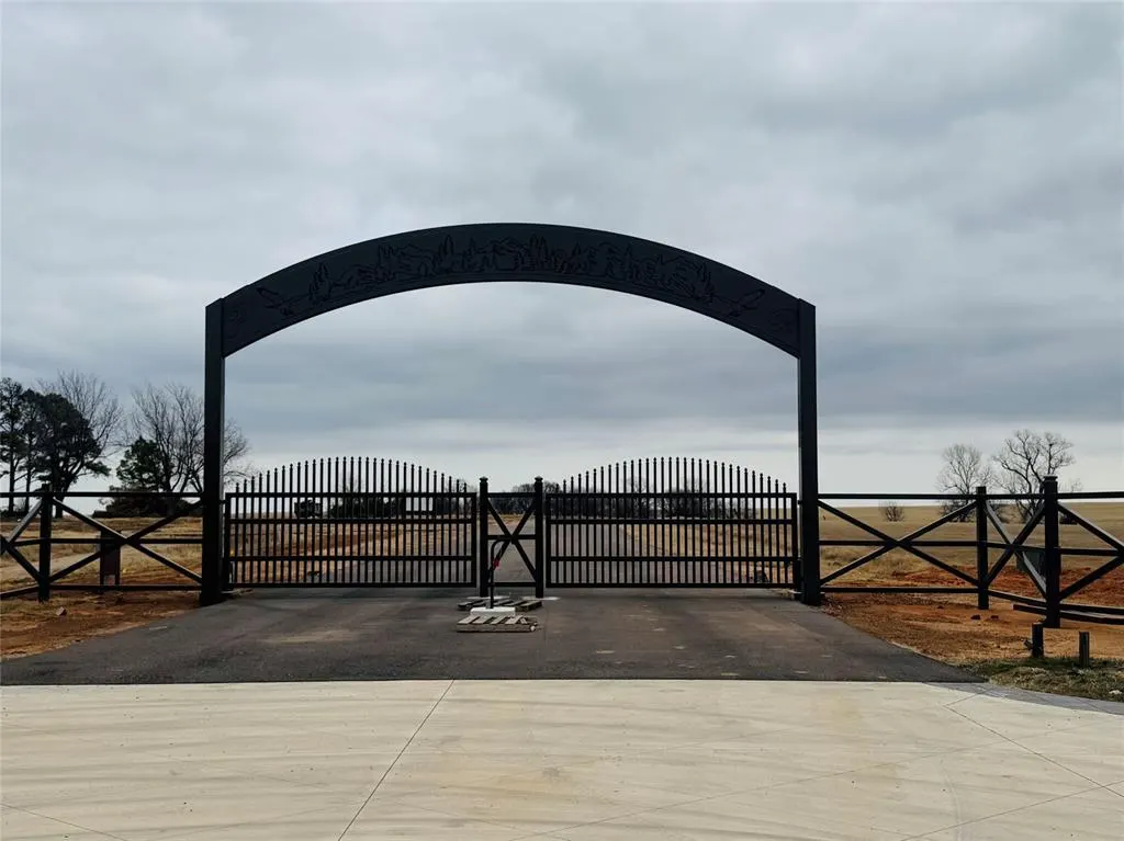 Front exterior — 2434 Christian Circle, Chickasha, OK 73018