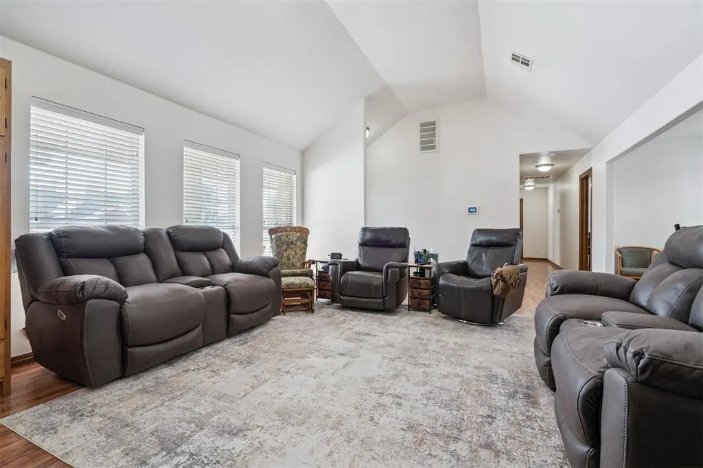 Photo 13 — 1617 SE 5th Street, Newcastle, OK 73065